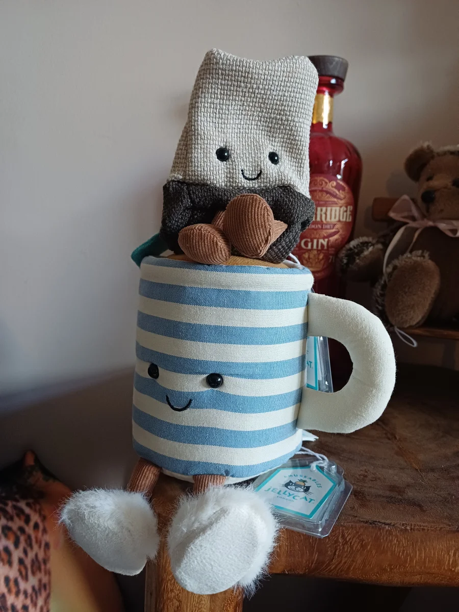 Front - Rosie Lea Mug of Tea photo by Kaggie_Lou