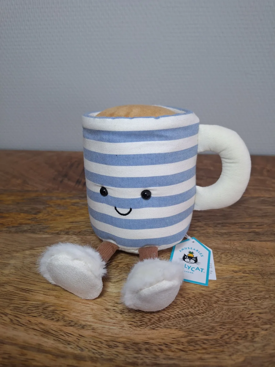 Front - Rosie Lea Mug of Tea photo by Sofie
