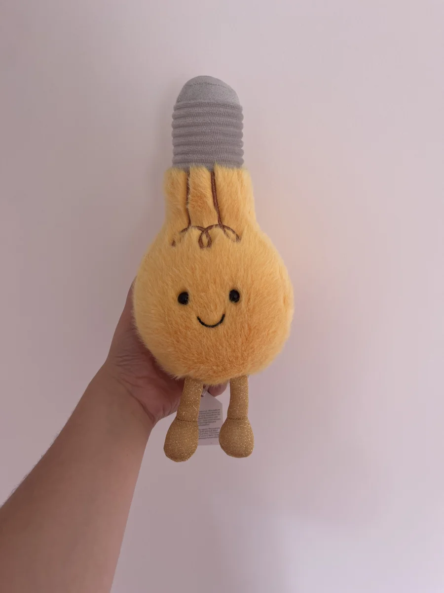 Front - Amuseables Lightbulb photo by SVI