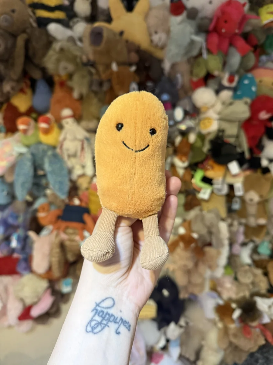 Front - Amuseables Bean photo by Lollysjellycats
