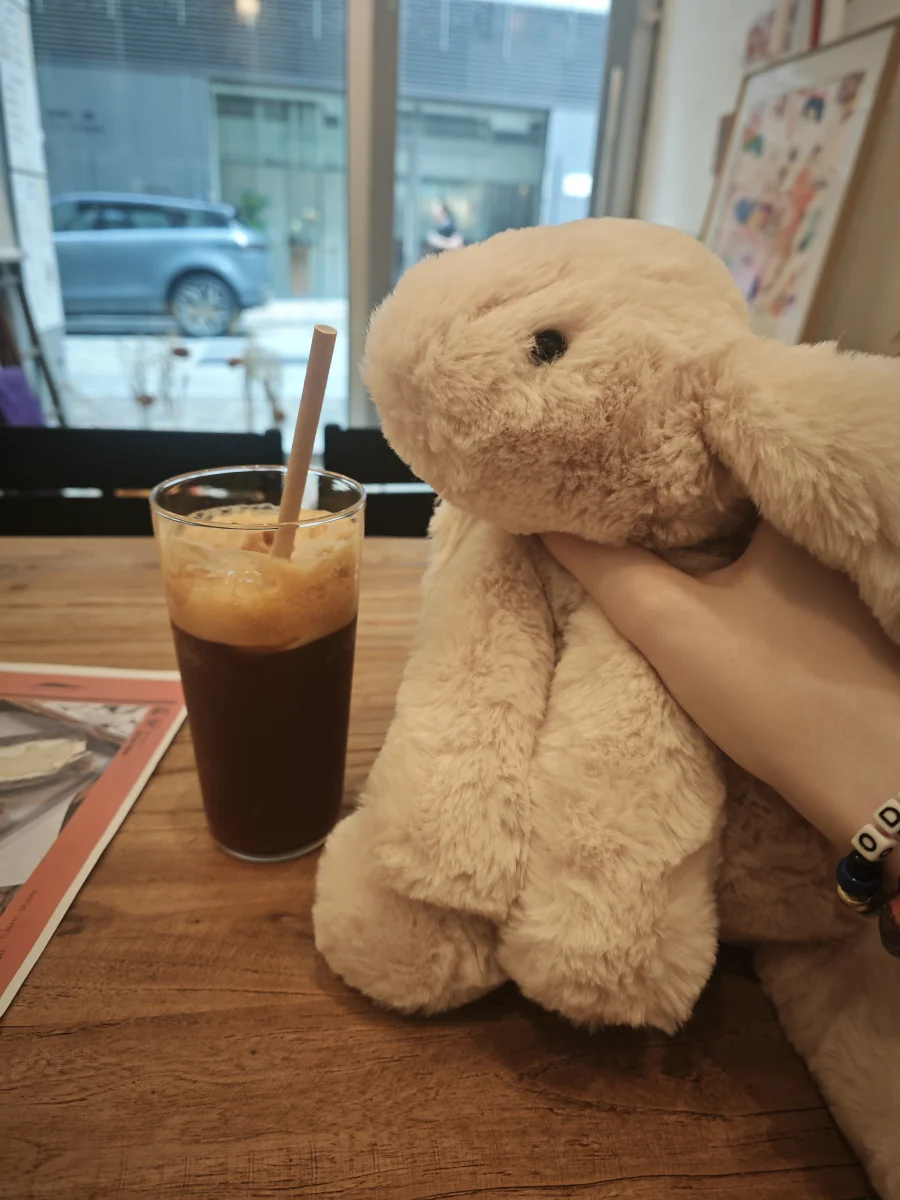 Side - Smudge Rabbit photo by Bingoogoober