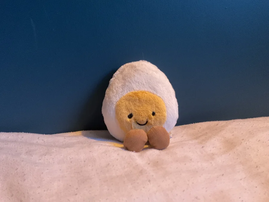 Front - Amuseables Happy Boiled Egg photo by JELLYCAT102