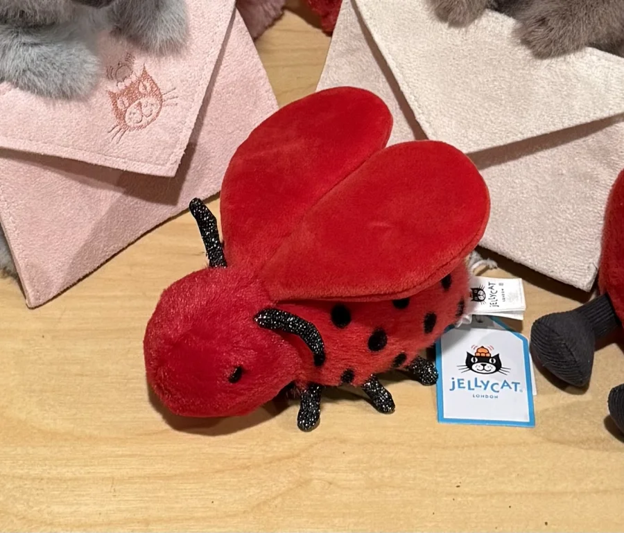 Side - Loulou Love Bug photo by Bunnylove