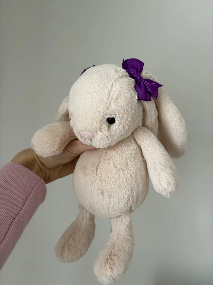 Side - Bashful Bunny Junior photo by elysjellies