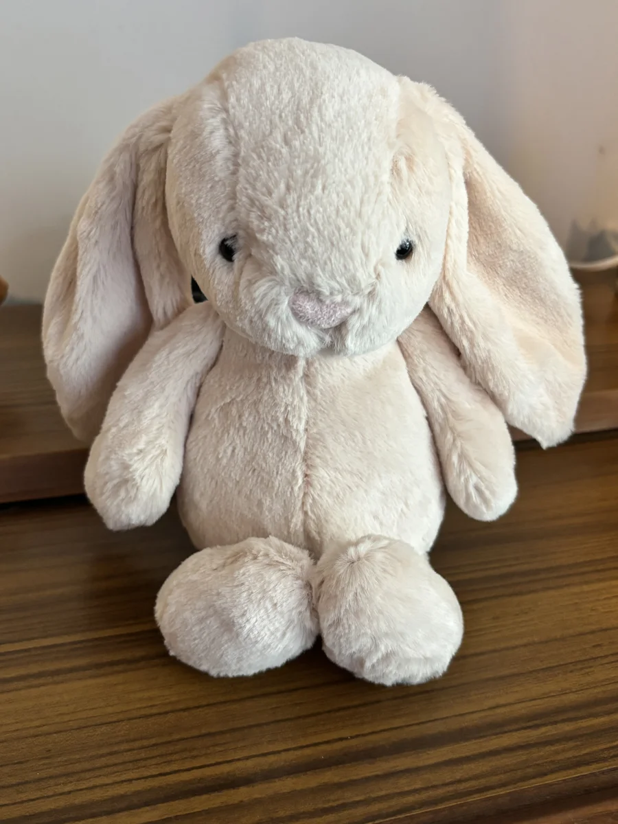 Front - Bashful Bunny Junior photo by CharlieP
