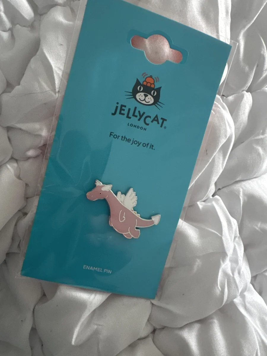 Front - Duskrise Dragon Pin Badge photo by Willow_2011