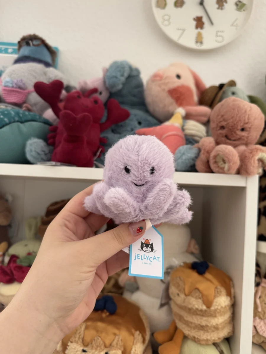Front - Fluffy Octopus photo by nelesjellycorner