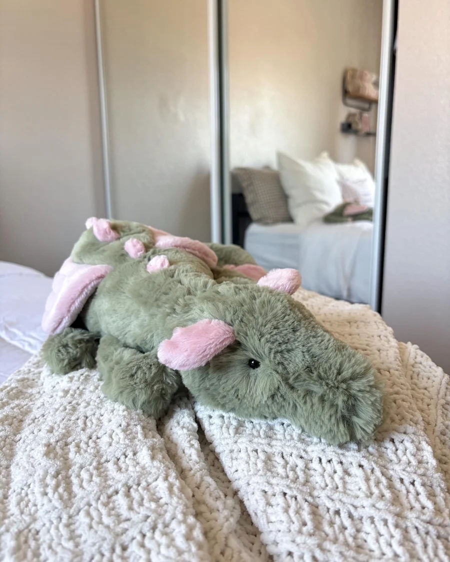Front - Malachy Dragon photo by jelly20
