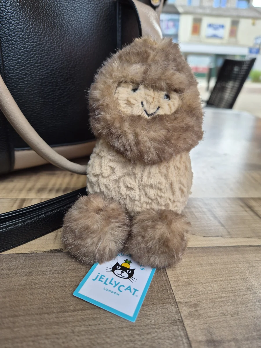 Front - Amuseables Peanut Yeti Outfit photo by Beckylovespatch1995
