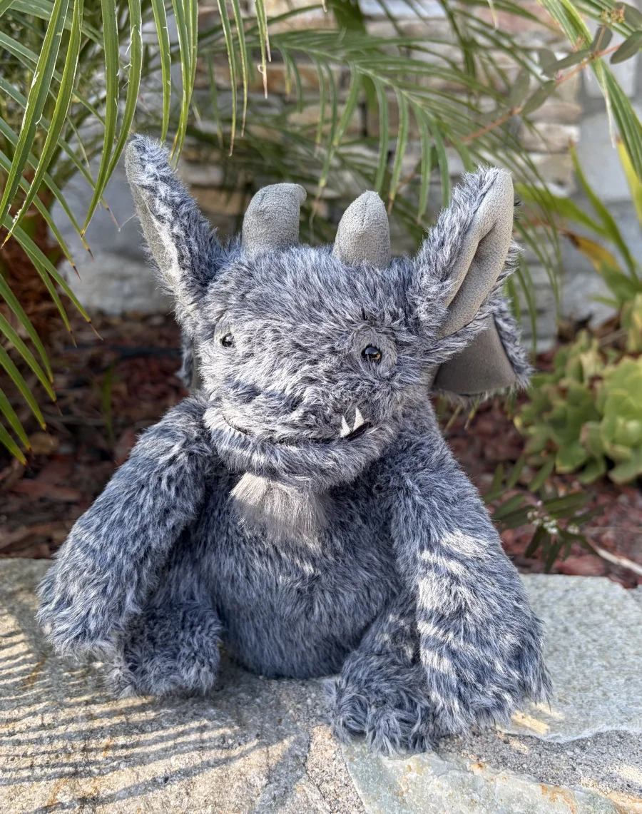 Front - Growlston Gargoyle photo by AmberrGolden