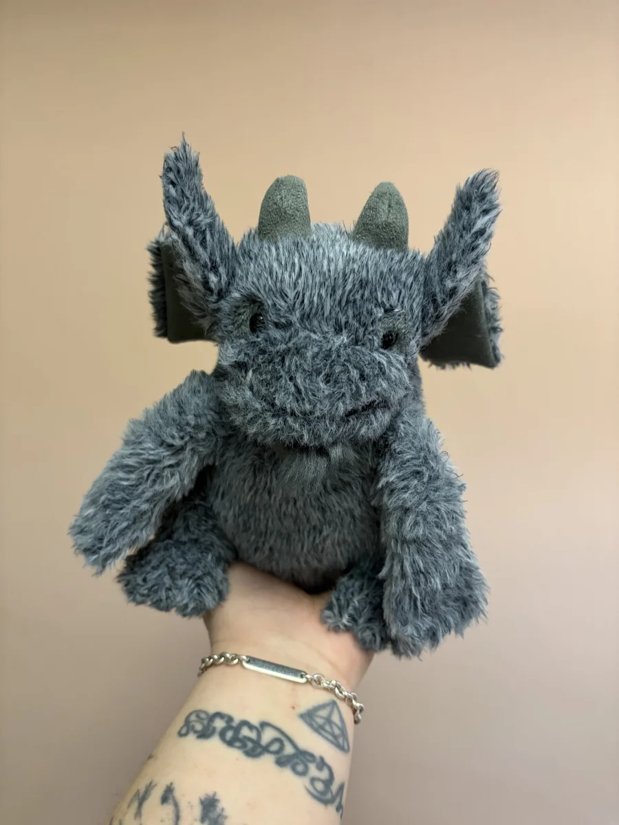 Front - Growlston Gargoyle photo by twigletfitz