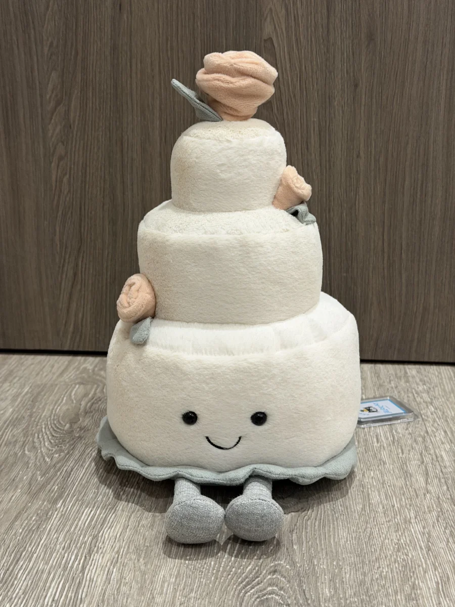 Front - Amuseables Wedding Cake photo by BunnyBPatt