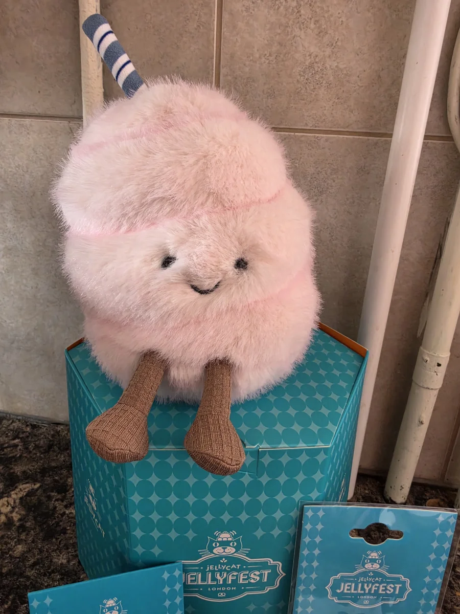 Front - Amuseables Kathrin Candy Floss 🇩🇪 photo by justagirlandherjellies