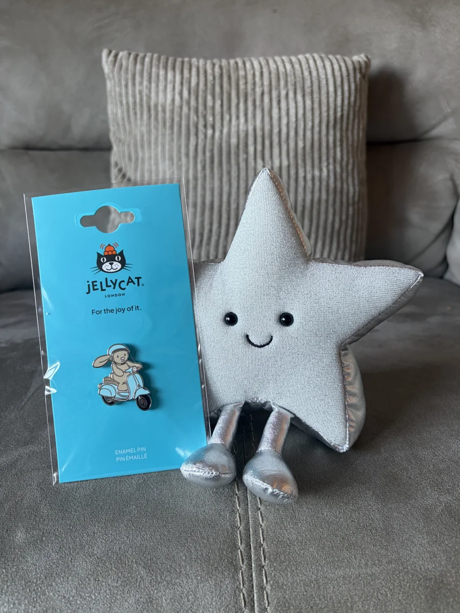 Front - Amuseables Silver Star photo by Seni113