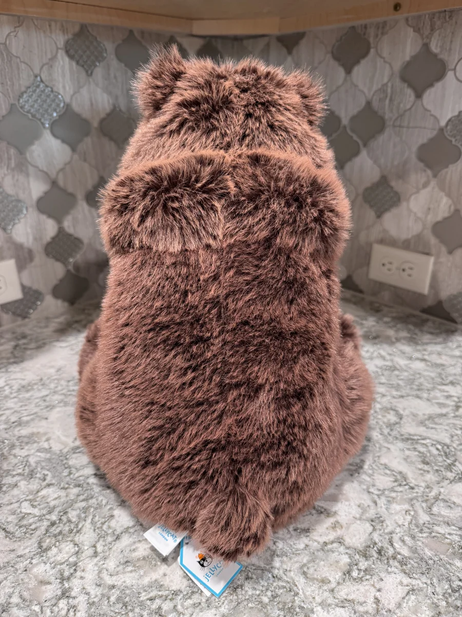 Back - Bizzlestomp Bear photo by SnowLeopard821