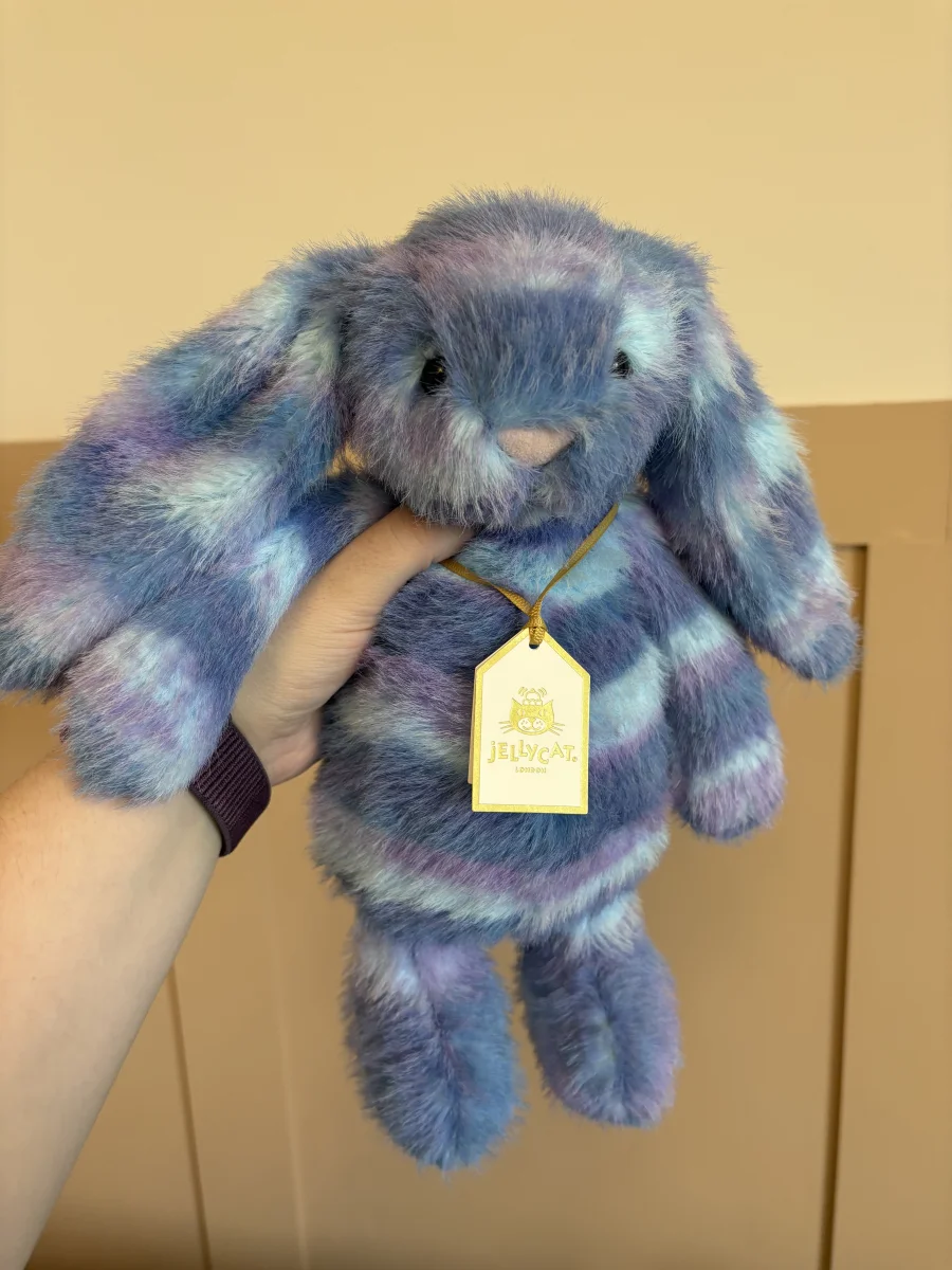Front - Cerulea Luxe Bunny photo by MerlinNessieRaven