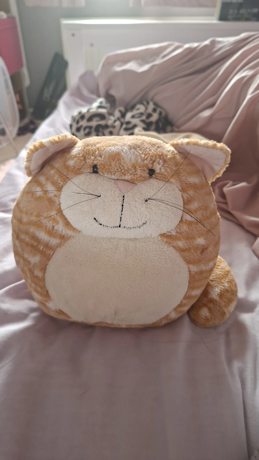 Front - Furball Kitty - Medium photo by d3f0_n0t_Ava