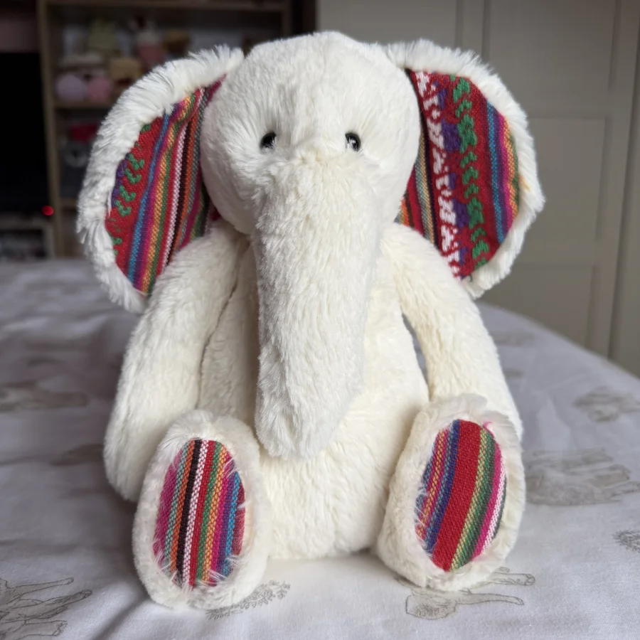 Front - Kipu Elephant - Medium photo by Rach01