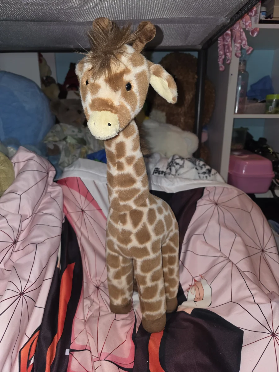 Front - Dara Giraffe photo by Lissy<3