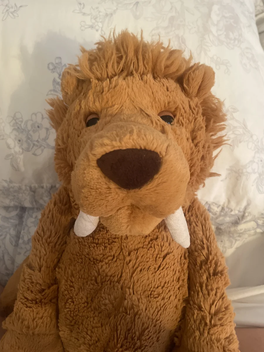 Front - Stellan Sabre Tooth Tiger photo by Hearts4Saberz