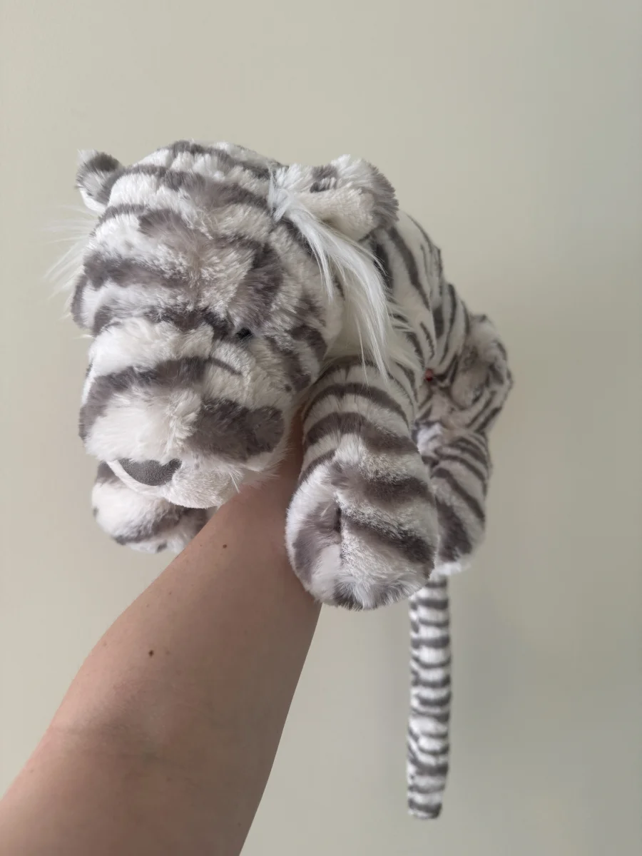 Front - Sacha Snow Tiger - Large photo by momart