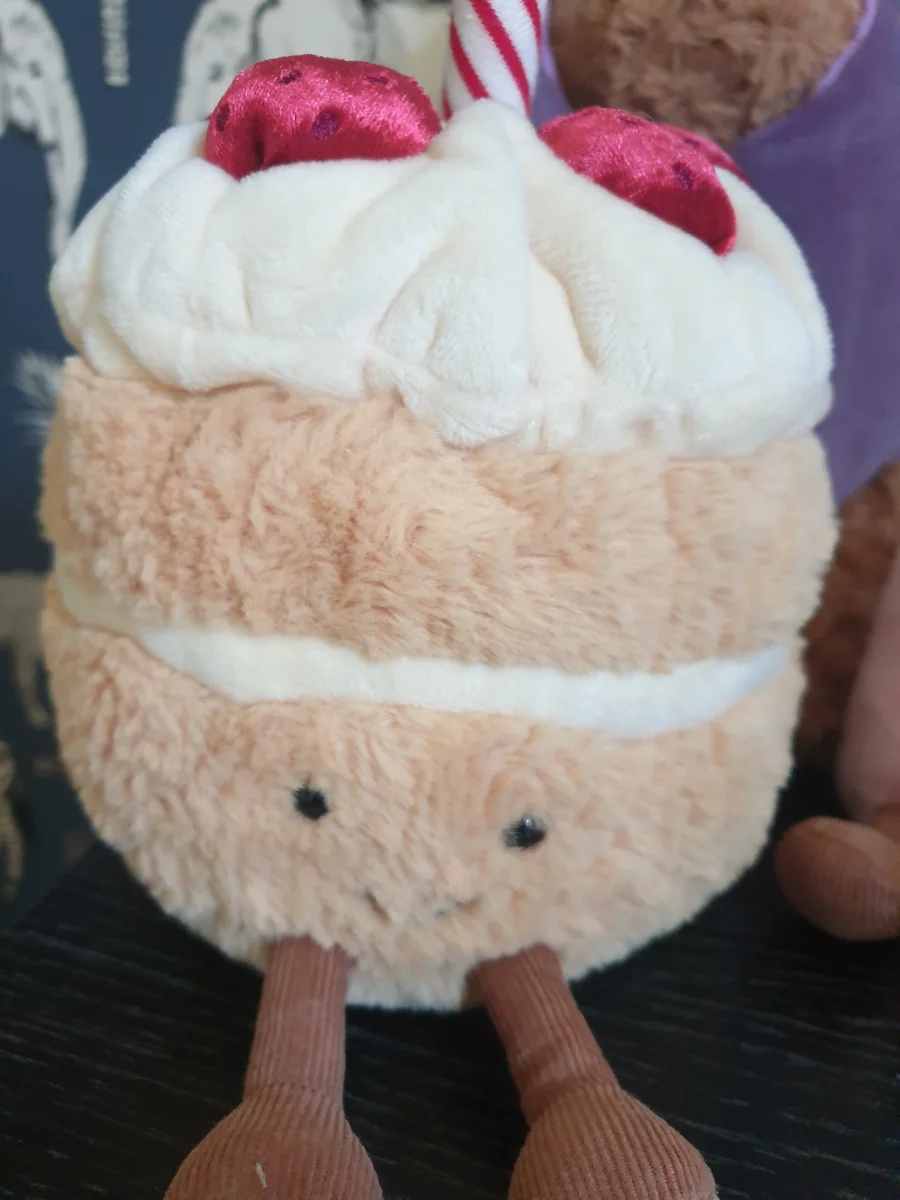 Front - Amuseables Birthday Cake photo by PizzaPasta25