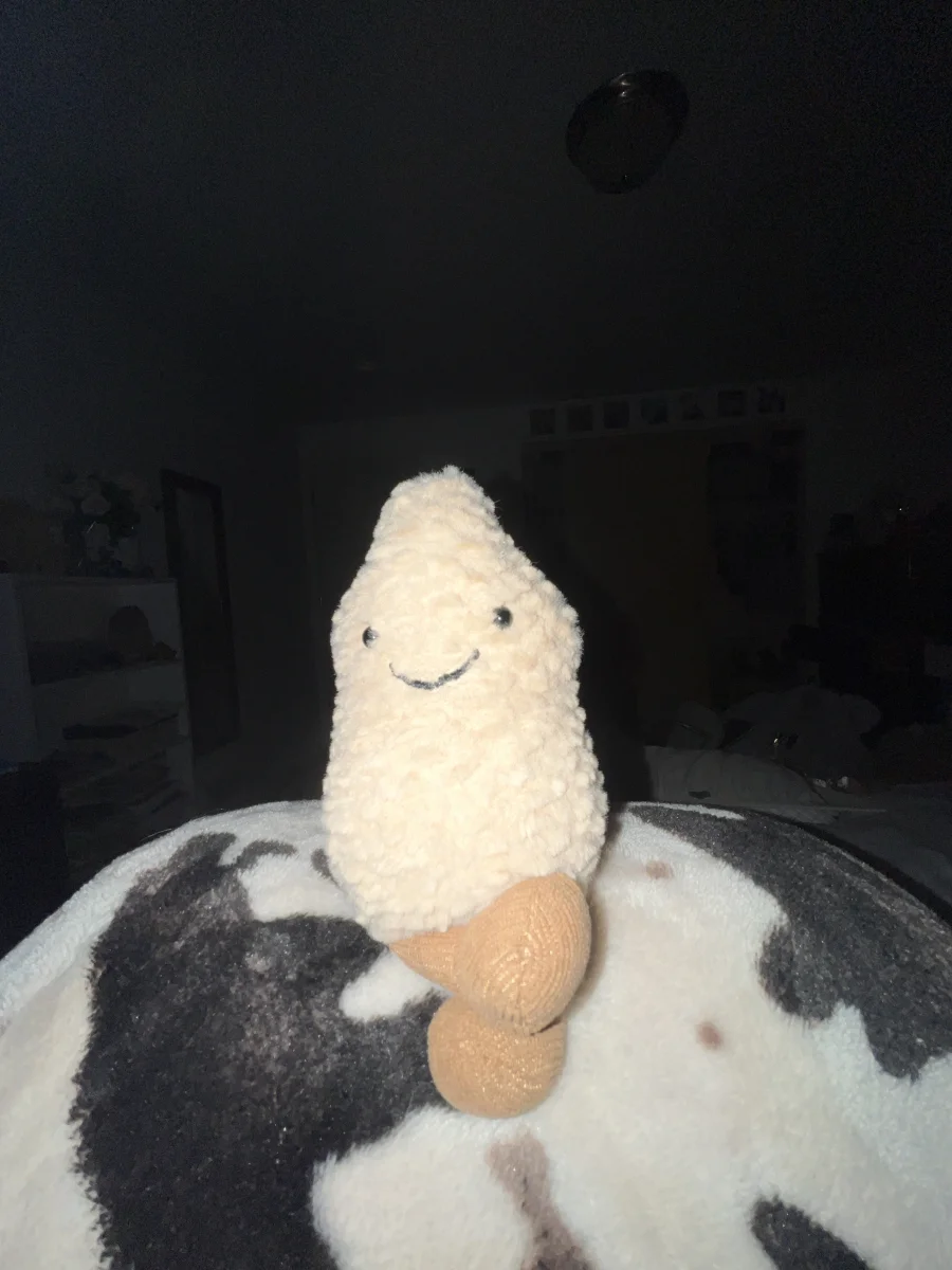 Front - Amuseables Peanut photo by Bella_H