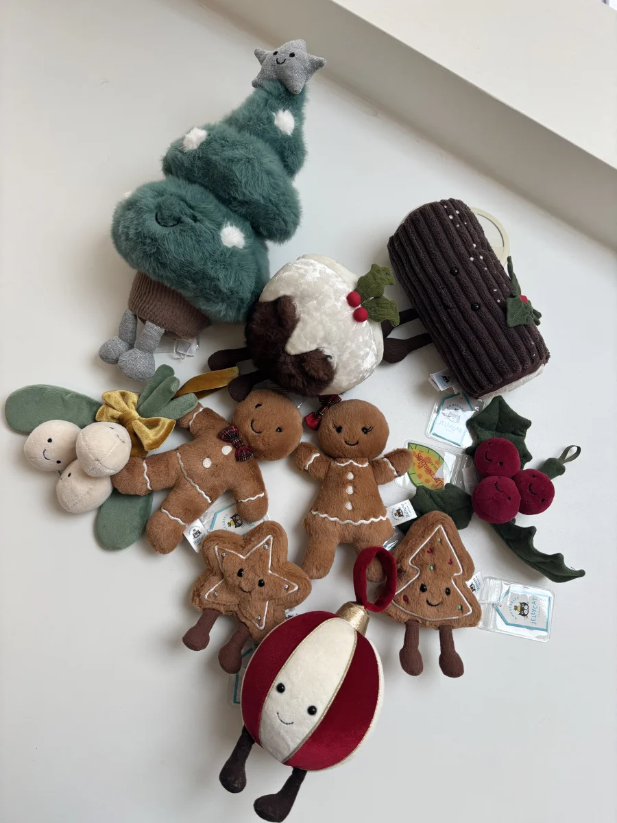 Lifestyle - Amuseables Yule Log photo by the_jelly_jungle