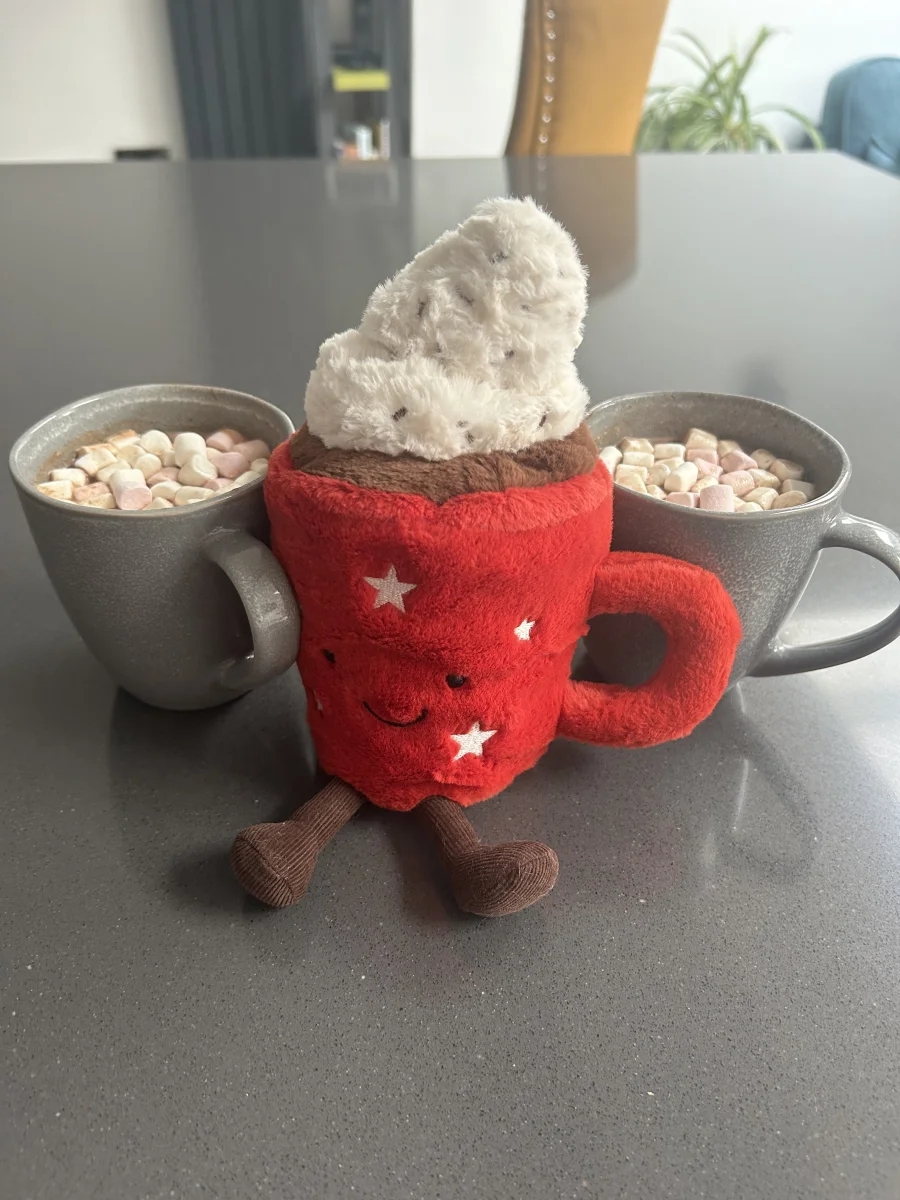 Front - Amuseables Hot Chocolate photo by mollie_26