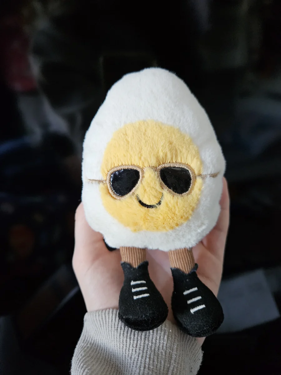 Front - Amuseables Boiled Egg Chic photo by Skibidijellycat123