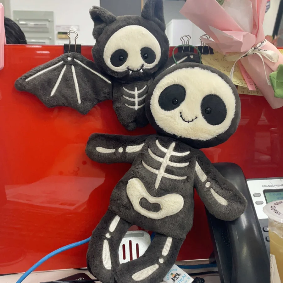 Front - Skeleton Bob photo by Tiff