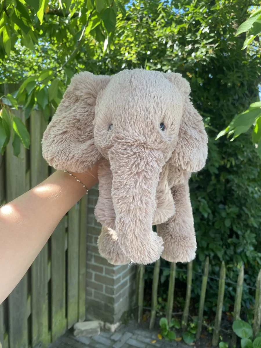 Front - Smudge Elephant - Medium photo by Fienjellyfriends