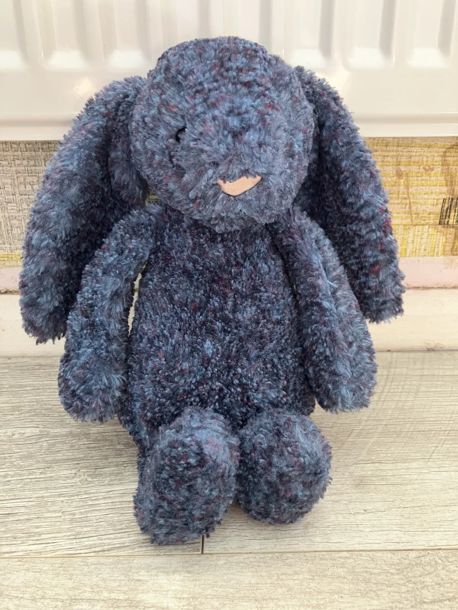 Front - Hopscone Luxe Bunny photo by eloise098