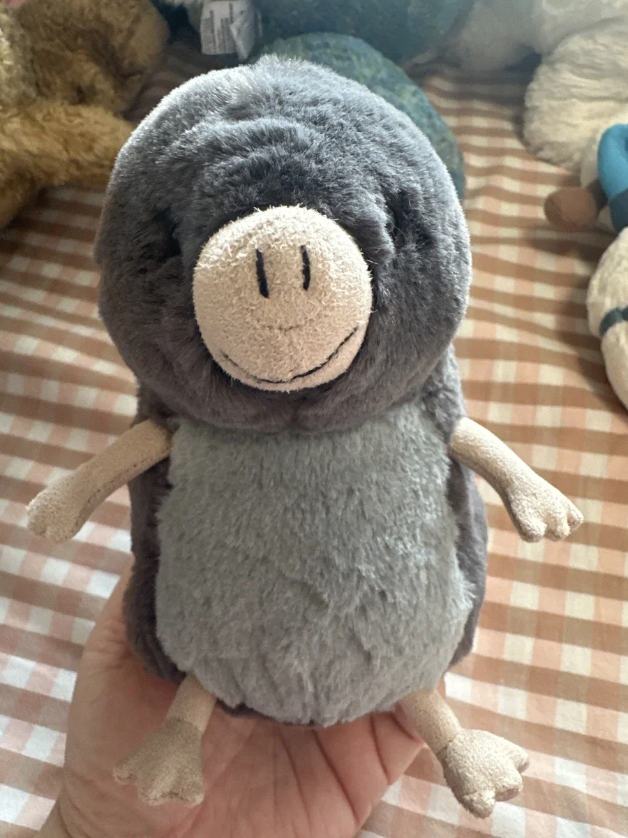 Front - Muswell Mole photo by Gwynval