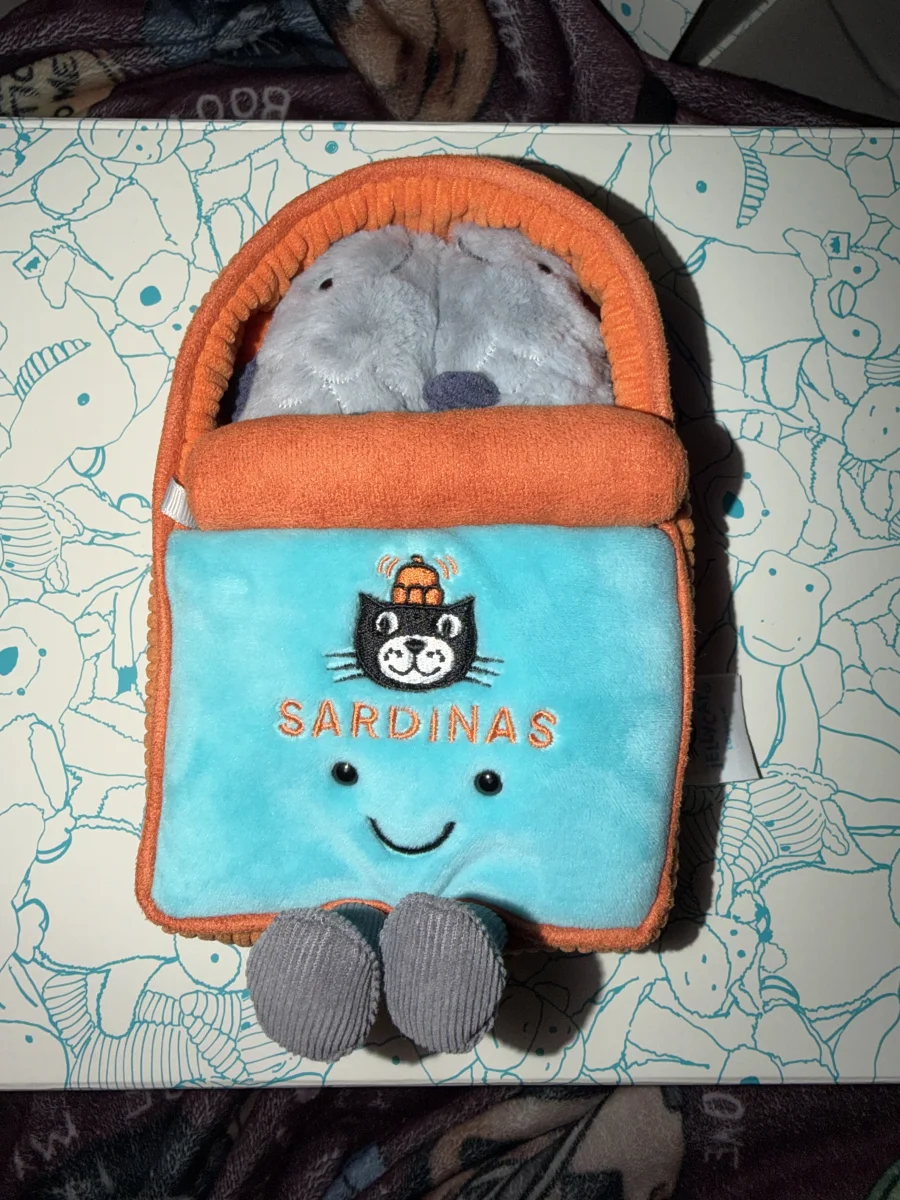 Front - Amuseables Sardine Tin photo by SL4T3R_99