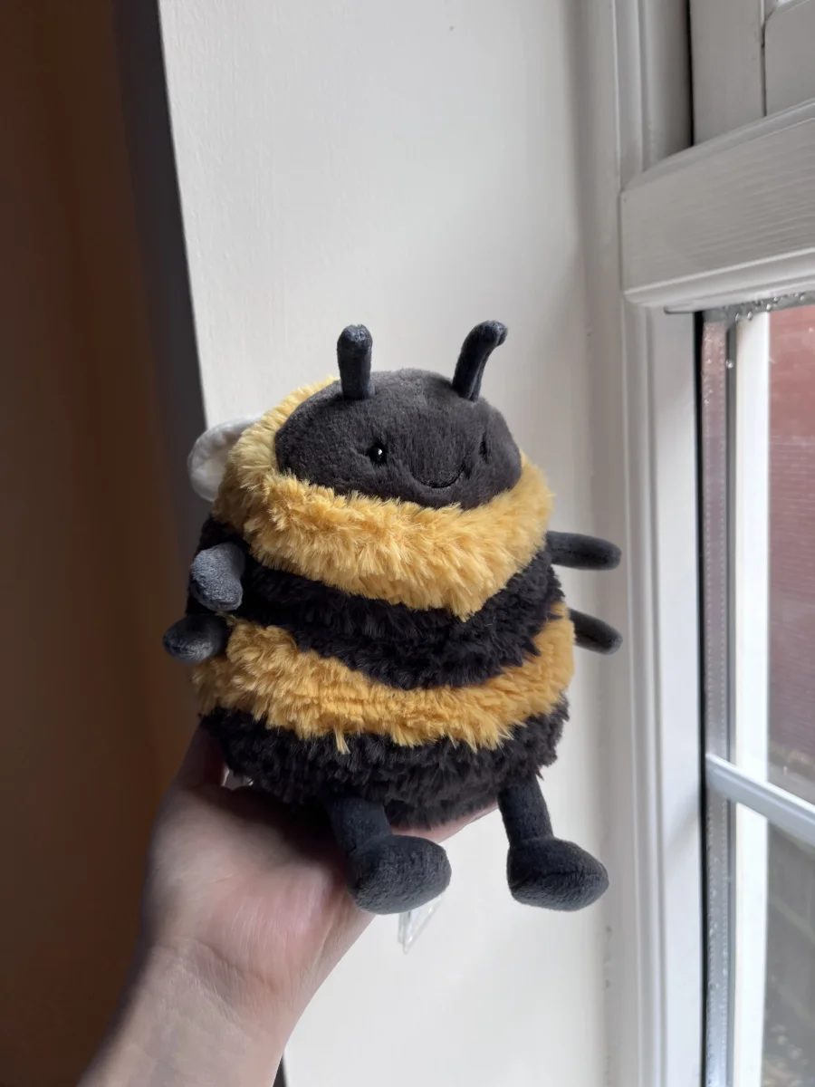 Front - Albee Bee photo by Gel