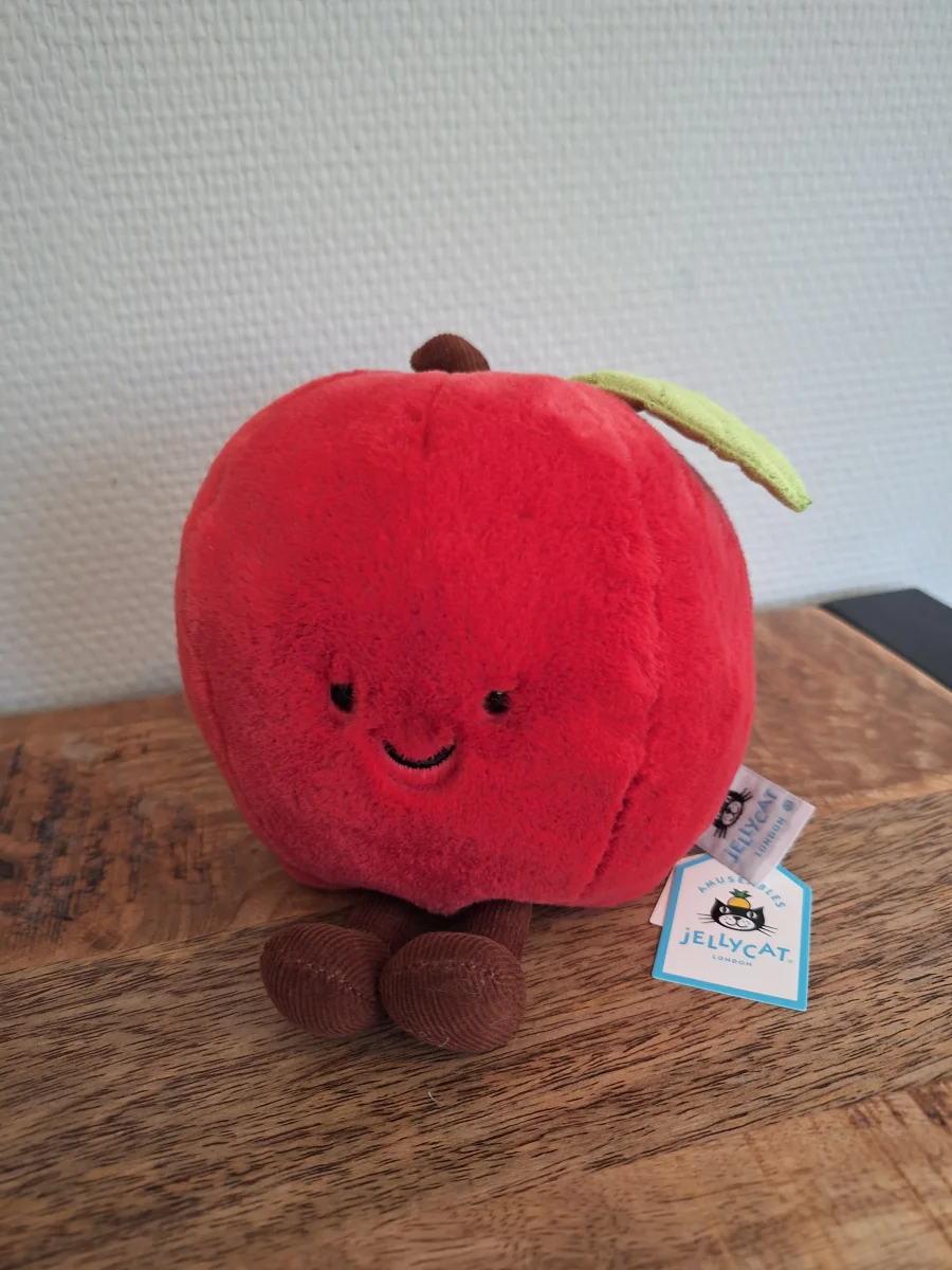 Front - Amuseables Apple photo by Sofie