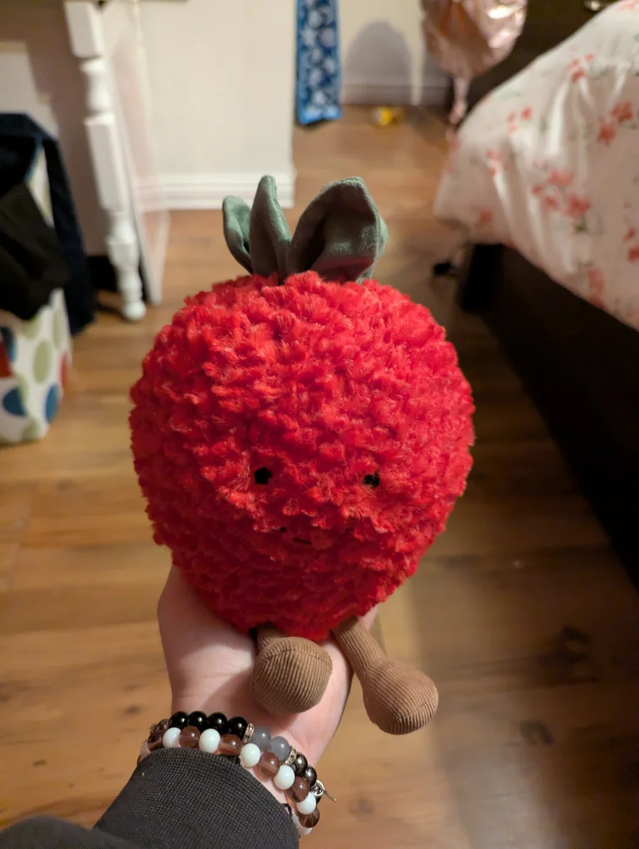 Front - Amuseables Strawberry photo by Coco_5