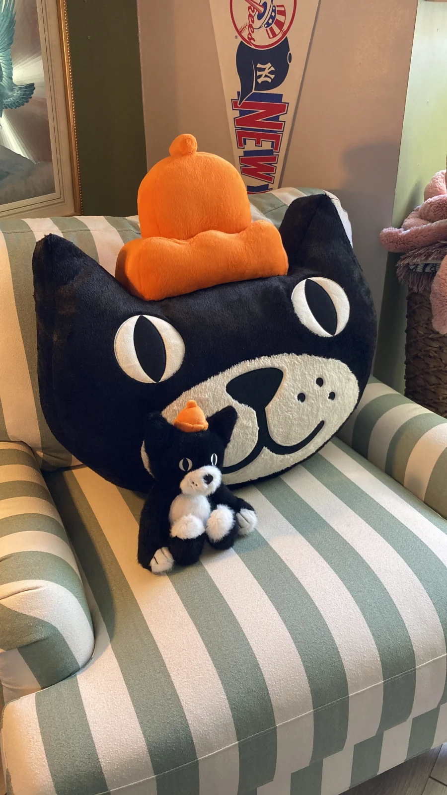Front - Jellycat Head Giant photo by Hattiesmith13