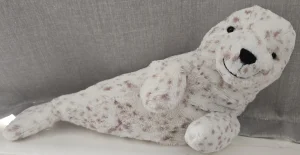 A photo of Sigmund Seal Jellycat taken by oliviaanniiee
