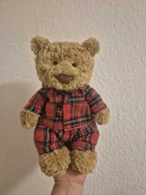 A photo of Bartholomew Bear Bedtime Jellycat taken by Helena