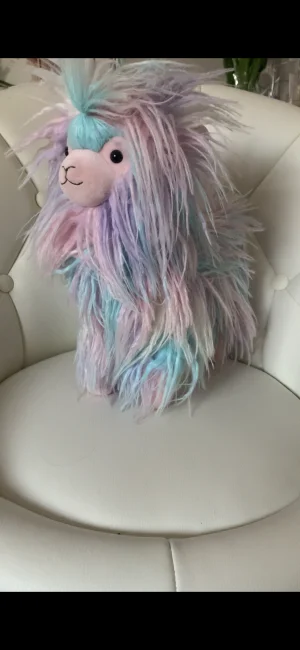 Lovely Llama Jellycat photo