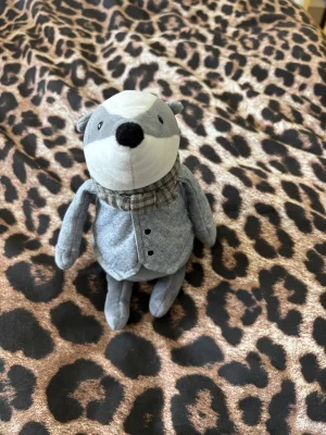 Riverside Rambler Badger Jellycat photo