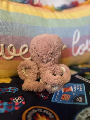 Odell Octopus - Small Jellycat photo uploaded by Megan_Daffodil