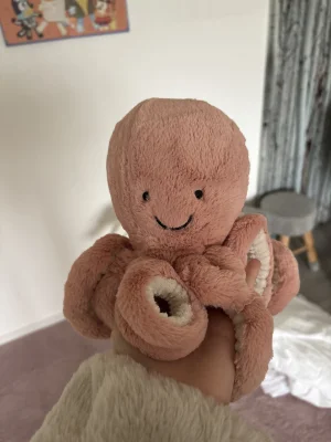 Odell Octopus - Small Jellycat photo