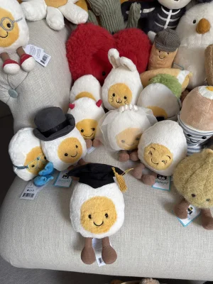 Amuseable Laughing Boiled Egg Jellycat | Jelly Journal