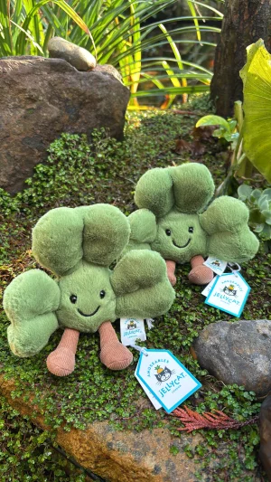 Amuseables Siofra Shamrock 🇮🇪 Jellycat | Jelly Journal