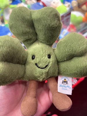 Amuseables Siofra Shamrock 🇮🇪 Jellycat | Jelly Journal