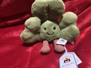 Amuseables Siofra Shamrock 🇮🇪 Jellycat | Jelly Journal