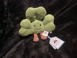 Amuseables Siofra Shamrock 🇮🇪 Jellycat | Jelly Journal